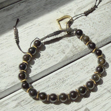 Load image into Gallery viewer, Hypersthene &amp; Gold-Plated Hematite Heart Charm Bracelet