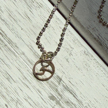 Load image into Gallery viewer, Wave Pendant Necklace
