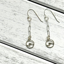 Load image into Gallery viewer, Wave Paperclip Chain Earrings