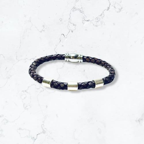 William - Bracelets